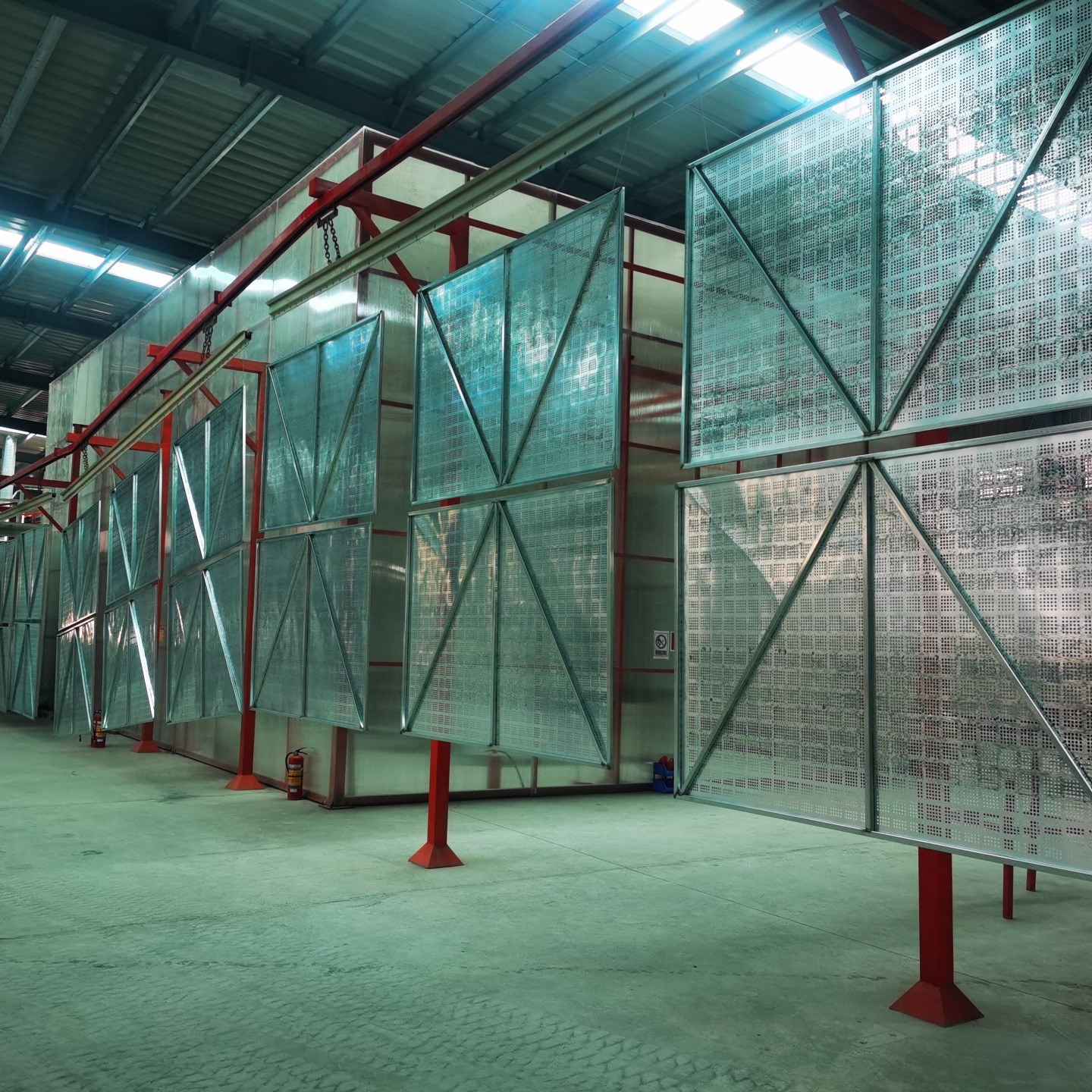 工地建筑建材爬架防护网广东生产厂家价格优惠大量现货可发建筑爬架网