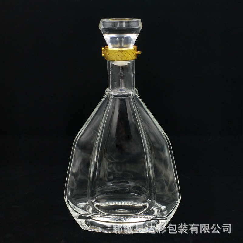 透明白酒瓶  加厚白酒瓶  透明酒瓶定制 质量可靠  达彩包装
