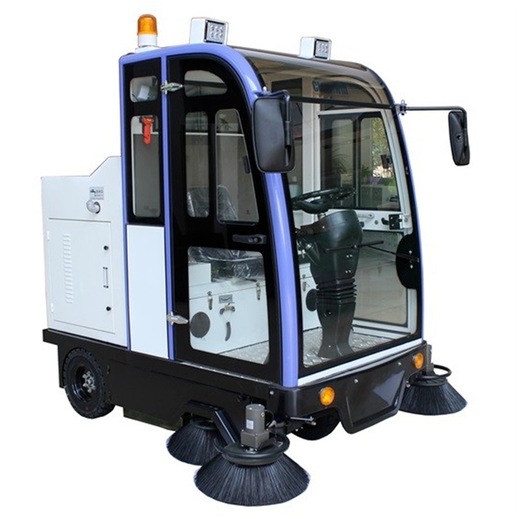 SD1800驾驶式扫地机 高效扫地机  北京扫地机 户外扫地机