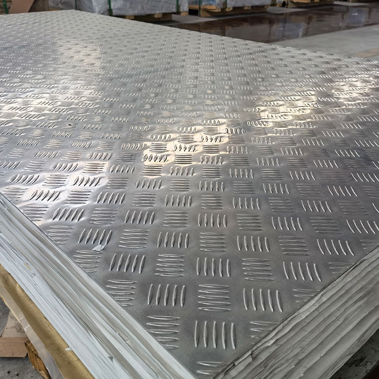 3003防滑铝板 3003花纹铝板 防腐防锈花纹铝板 加工定制切割零售