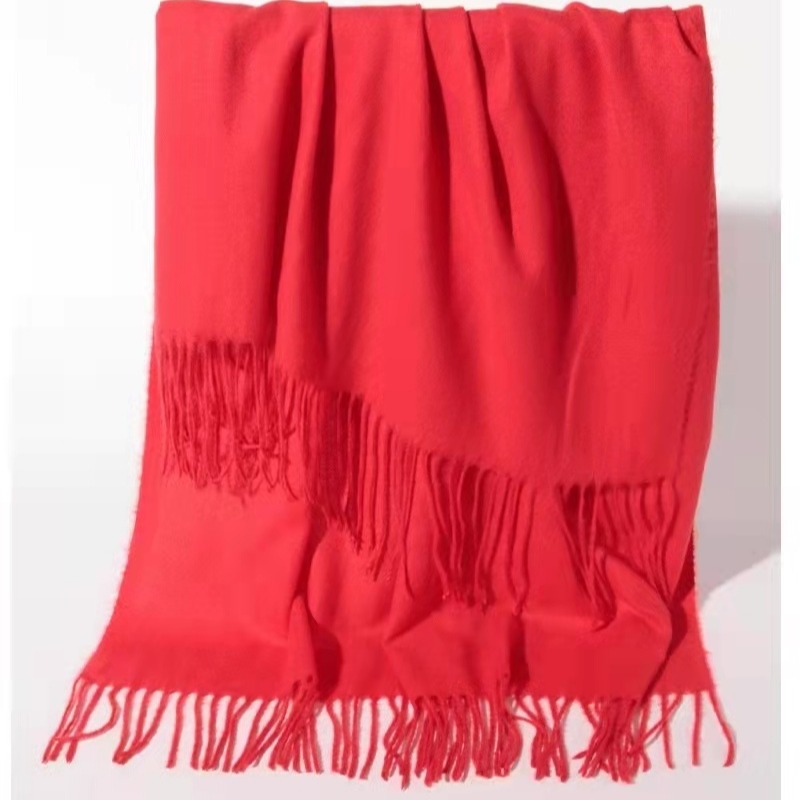 新款纯色仿羊绒围巾披肩款保暖大红围巾刺绣双面绒围巾批发图片
