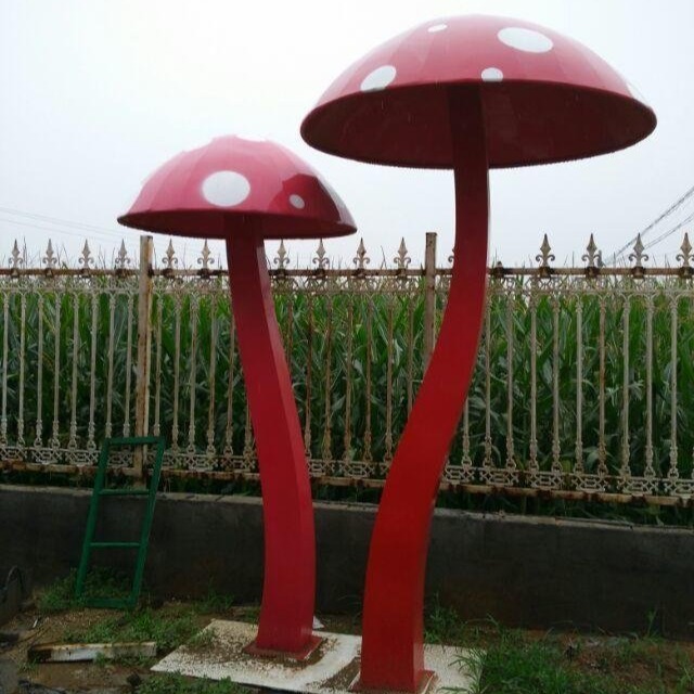 不锈钢蘑菇雕塑 园林蘑菇不锈钢雕塑图片
