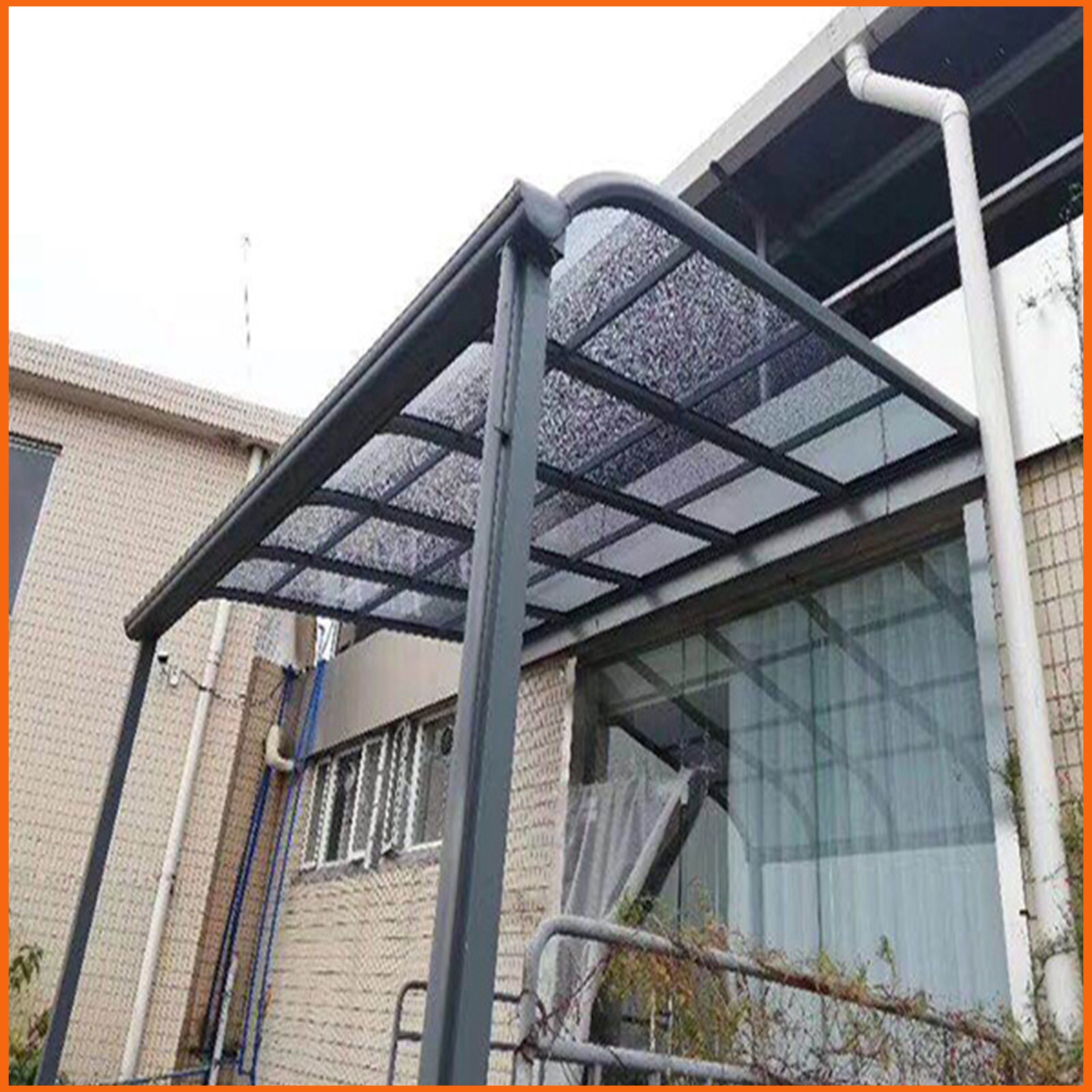 窗台遮阳板阳光板 江苏省透明PC阳光板 10厚聚碳酸酯中空板图片