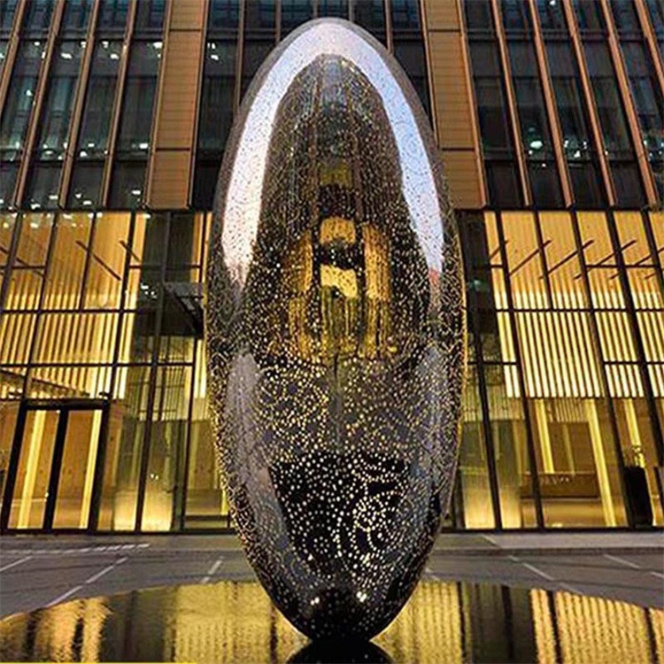 不锈钢镂空球雕塑，镂空球水景雕塑加工定制图片