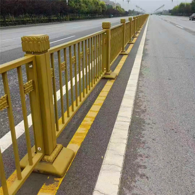 厂家定制 造型工艺护栏 道路中间黄金护栏 异型不锈钢镀锌护栏峰尚安