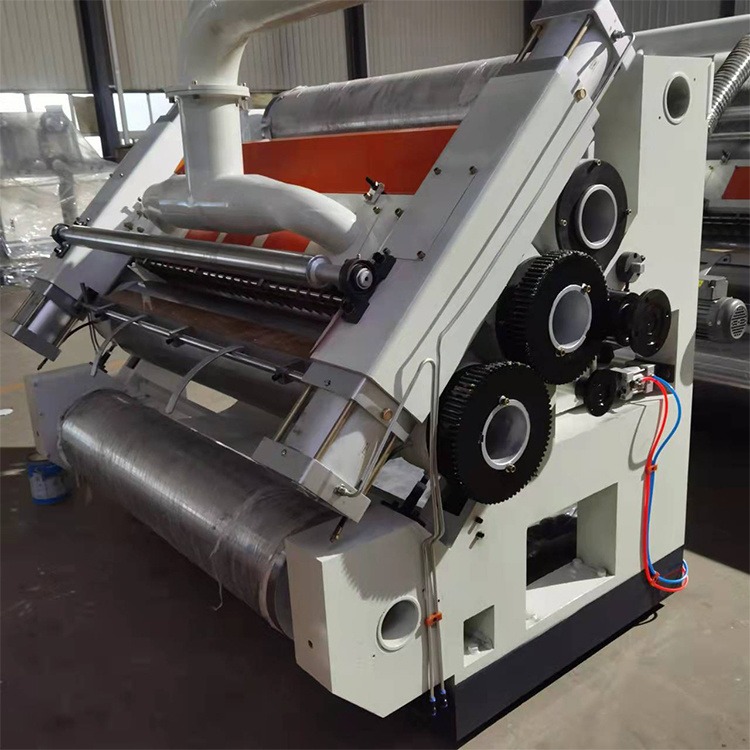 单面瓦楞机   纸板生产设备   纸箱机械单面机   1600型瓦楞机图片