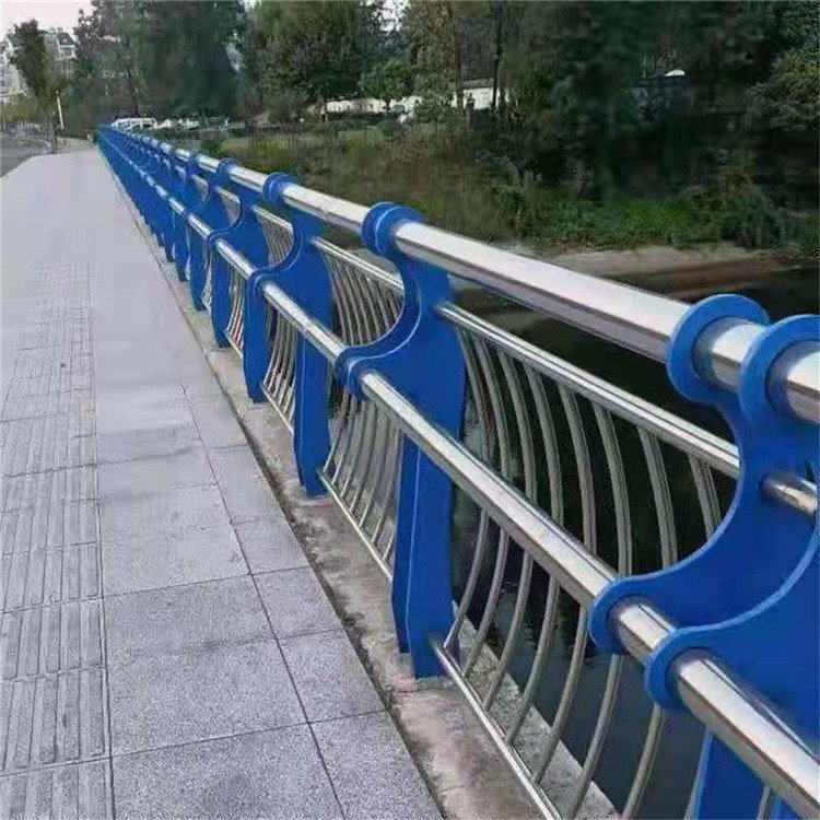 江西省不锈钢护栏灯光丝绳复合管护栏专业定制 型号齐全贵和图片